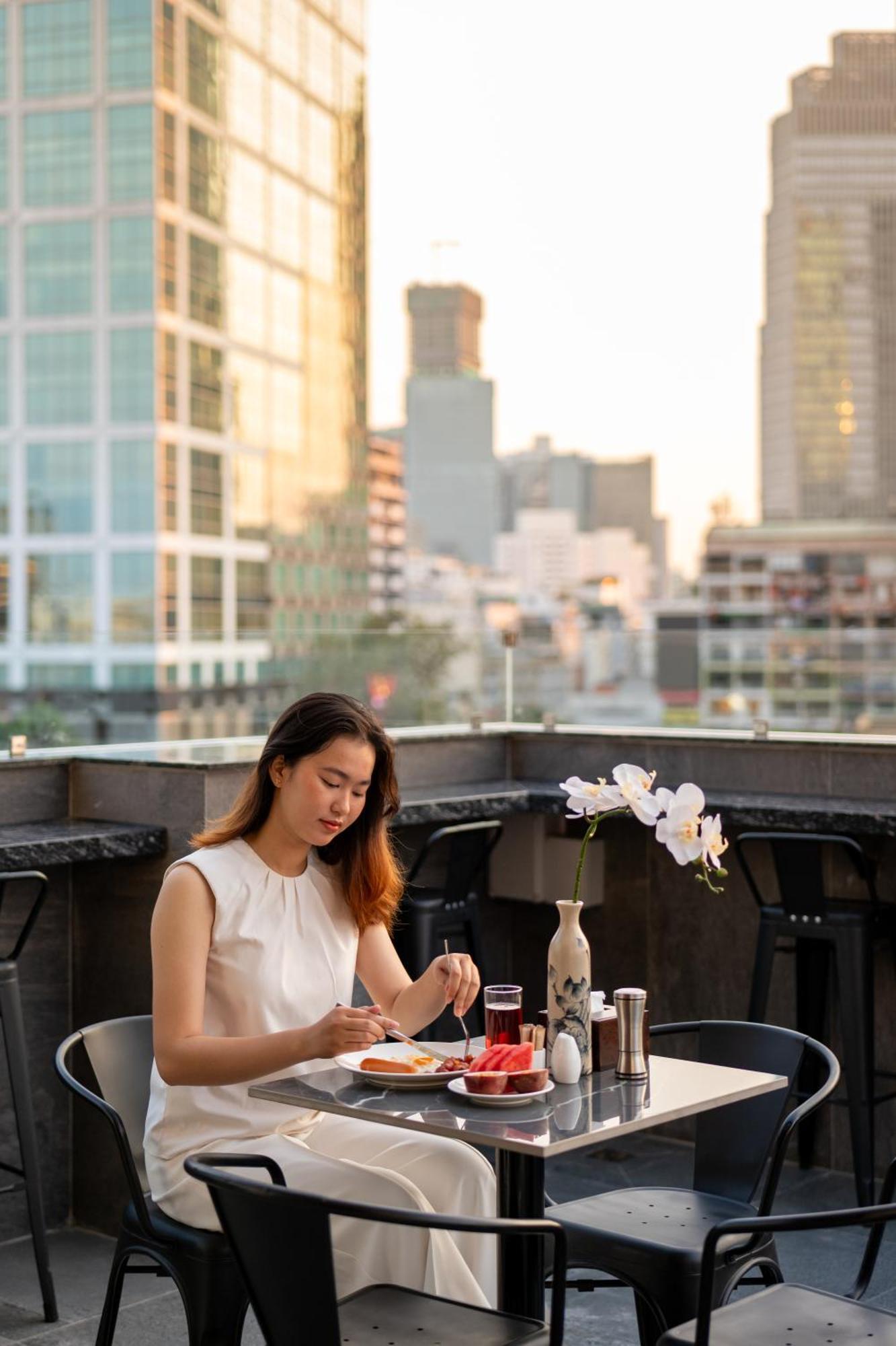 Hato Saigon Boutique Hotel & Rooftop Ho Chi Minh City Exterior photo