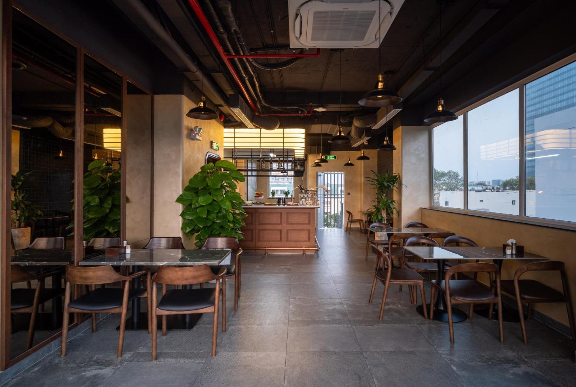 Hato Saigon Boutique Hotel & Rooftop Ho Chi Minh City Exterior photo